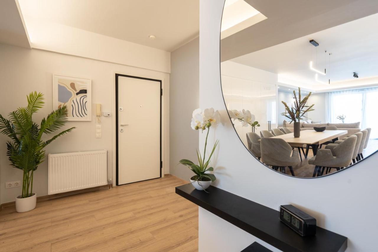 Luxury 4 Bedrooms Apartment Near Flisvos Marina Piræus Eksteriør billede