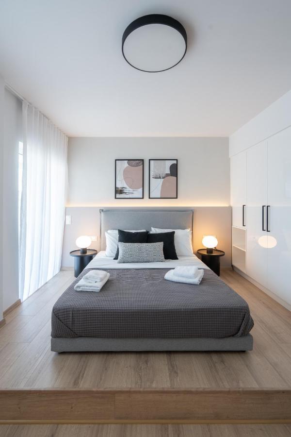 Luxury 4 Bedrooms Apartment Near Flisvos Marina Piræus Eksteriør billede