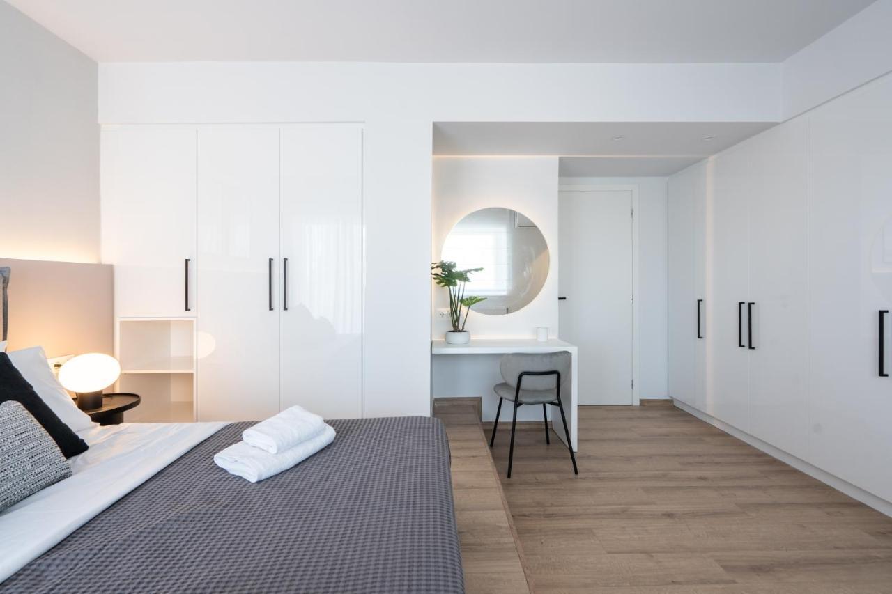Luxury 4 Bedrooms Apartment Near Flisvos Marina Piræus Eksteriør billede