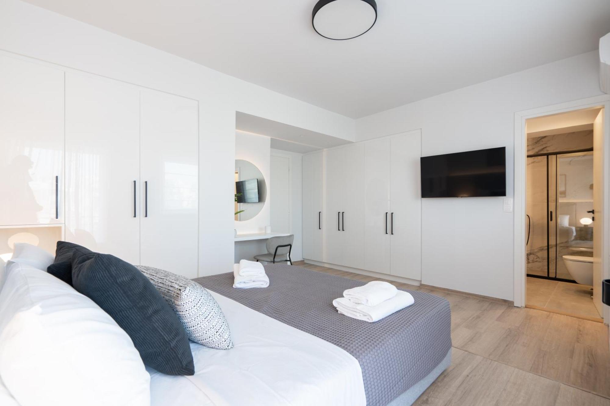 Luxury 4 Bedrooms Apartment Near Flisvos Marina Piræus Eksteriør billede