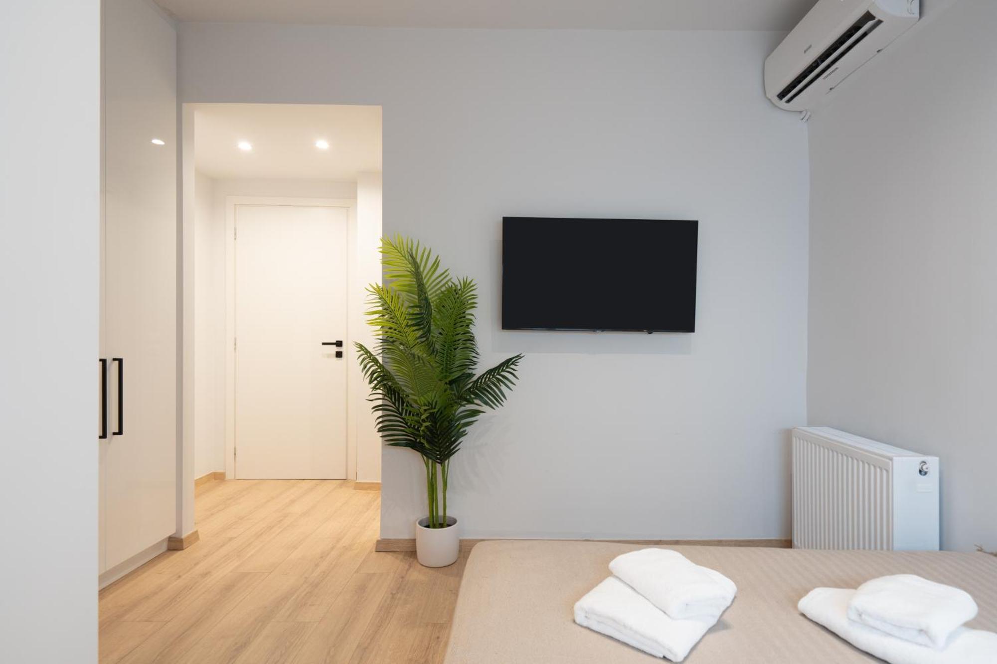 Luxury 4 Bedrooms Apartment Near Flisvos Marina Piræus Eksteriør billede