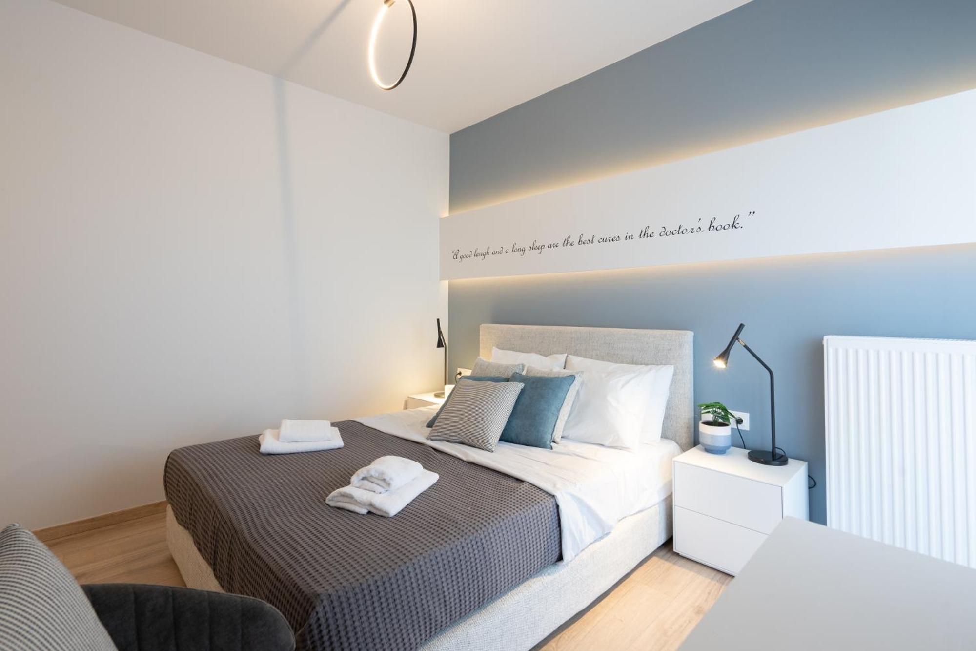 Luxury 4 Bedrooms Apartment Near Flisvos Marina Piræus Eksteriør billede
