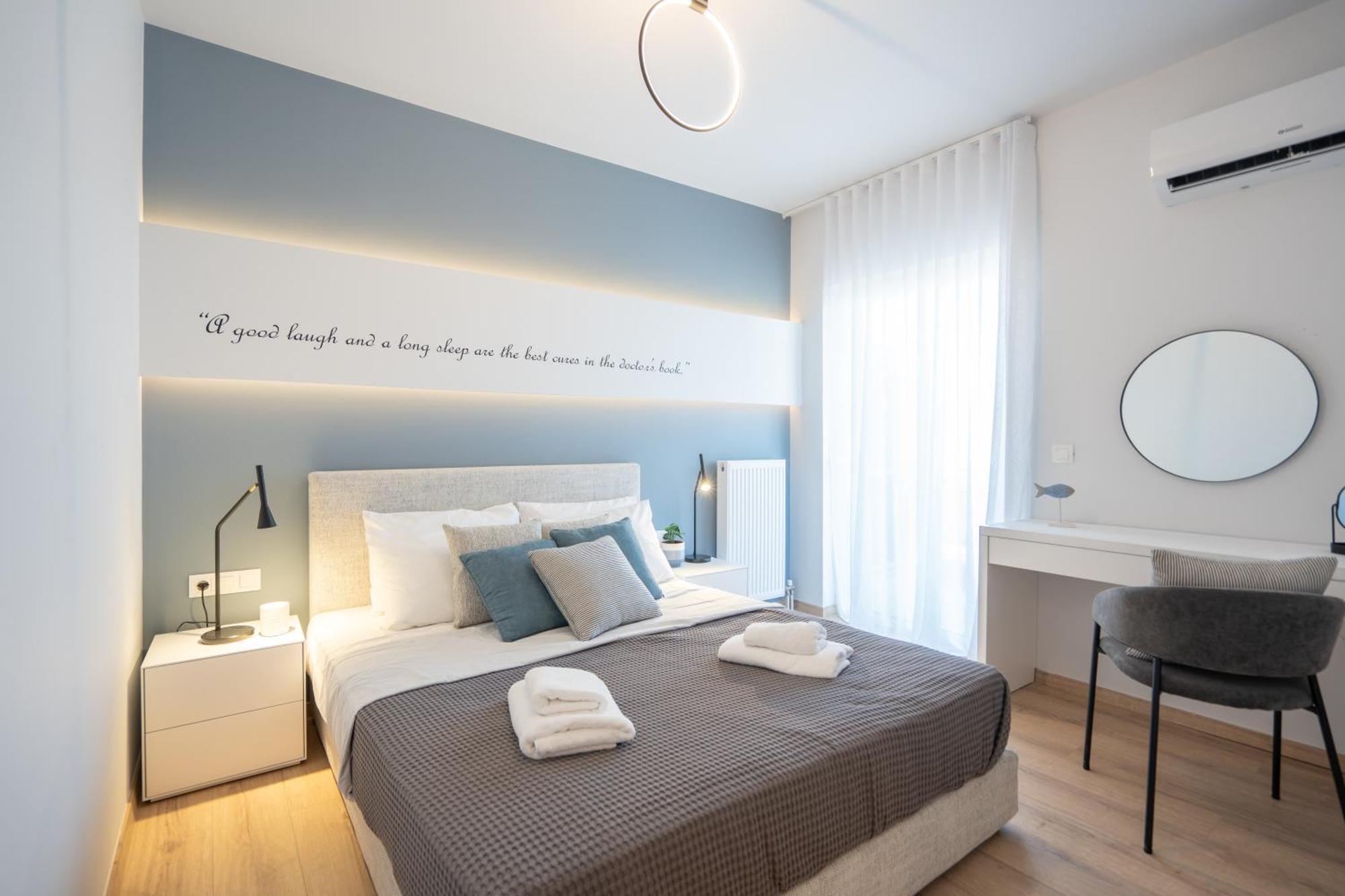 Luxury 4 Bedrooms Apartment Near Flisvos Marina Piræus Eksteriør billede