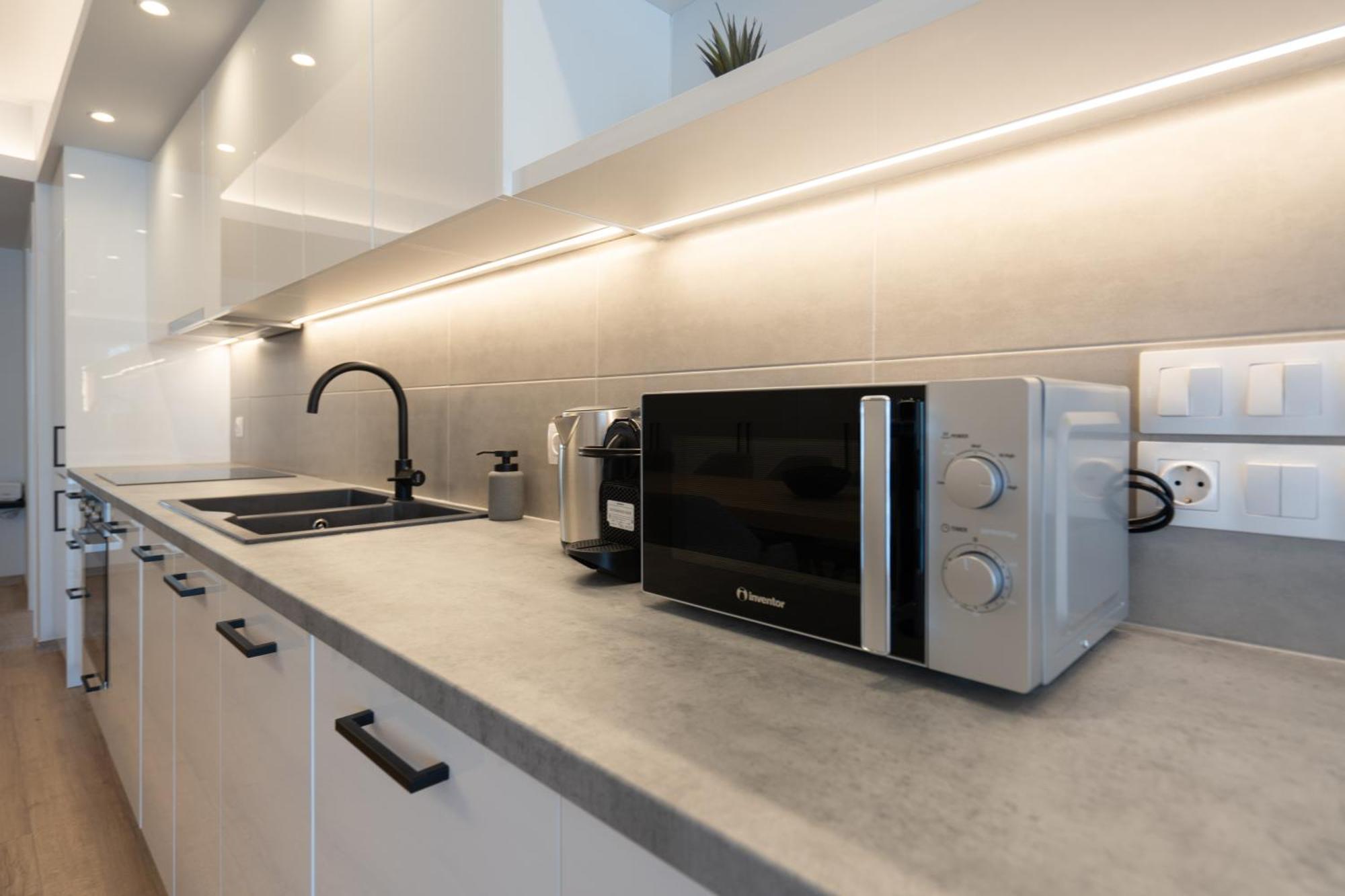 Luxury 4 Bedrooms Apartment Near Flisvos Marina Piræus Eksteriør billede
